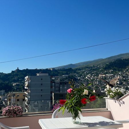 Flower Terrace Apartment Gjirokastër Extérieur photo